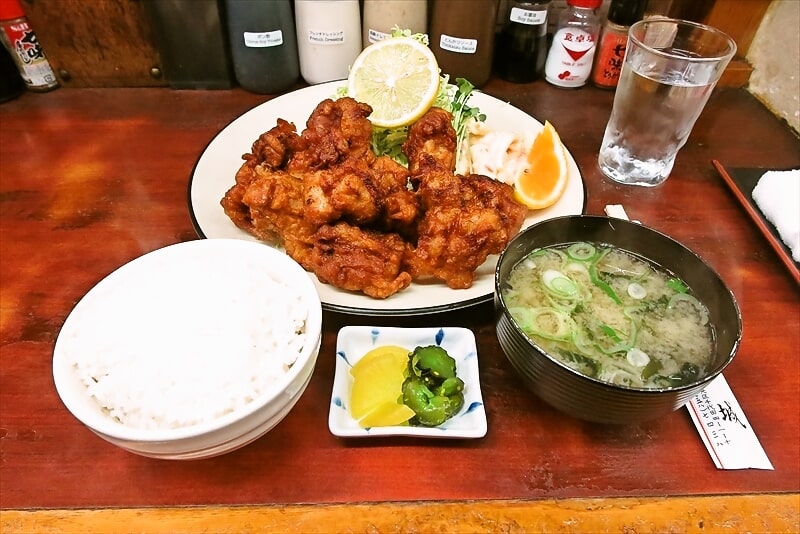 相模原市『とんかつ赤城』鶏の唐揚げ定食1