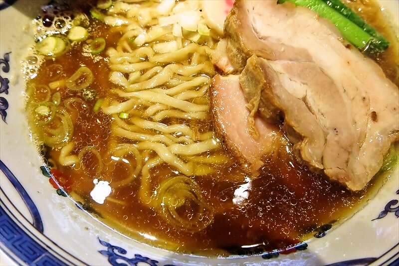 相模原市『中村麺三郎商店』本枯れ節と煮干しの中華そば9