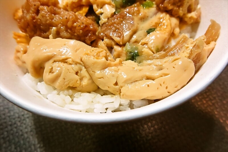 『セブンイレブン』玉子とじ丼12