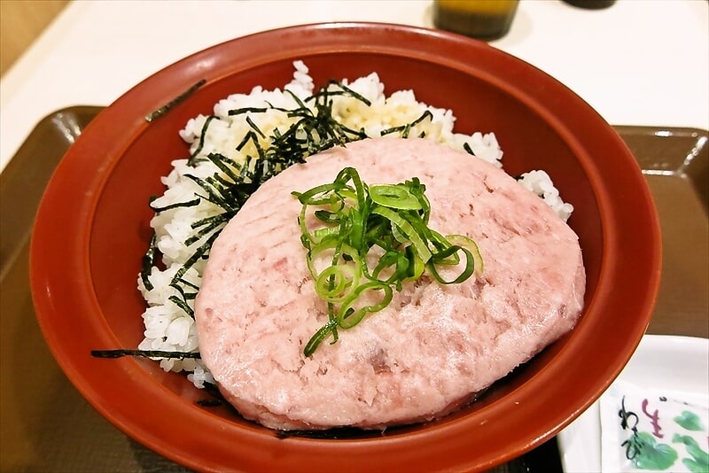 『すき家』まぐろたたき丼（フリスビー丼）3