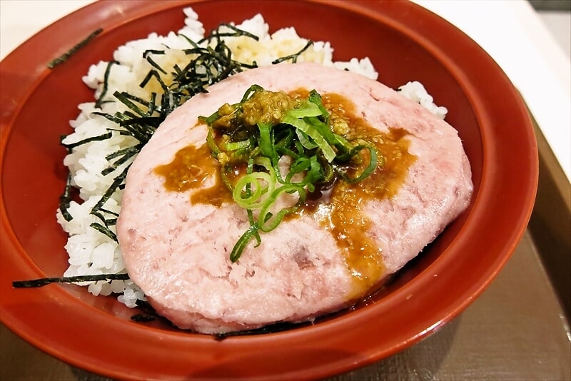 『すき家』まぐろたたき丼（フリスビー丼）8