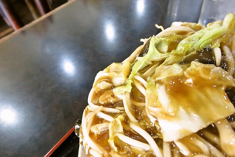 町田市『中華小皿料理 長城飯店』超特大かた焼きそば8