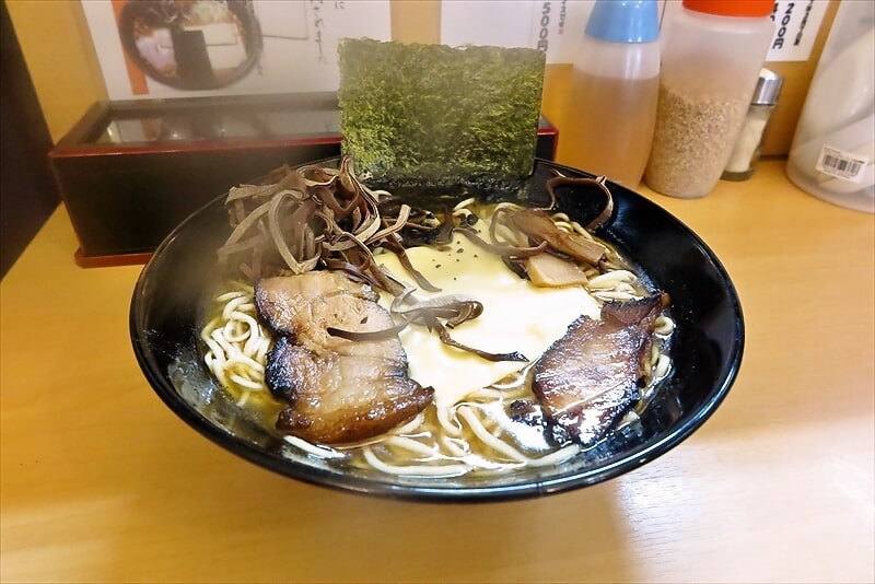 2025年淵野辺駅『佐賀熊本らーめん 梅吉』梅吉ラーメン麺2玉1