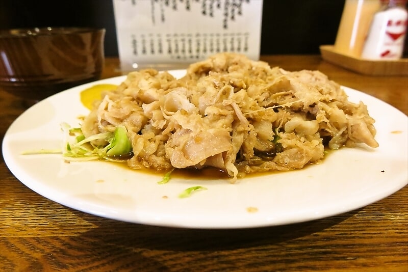 町田駅『とんかつ朱鞠』しょうが焼肉増定食ライス大盛り6