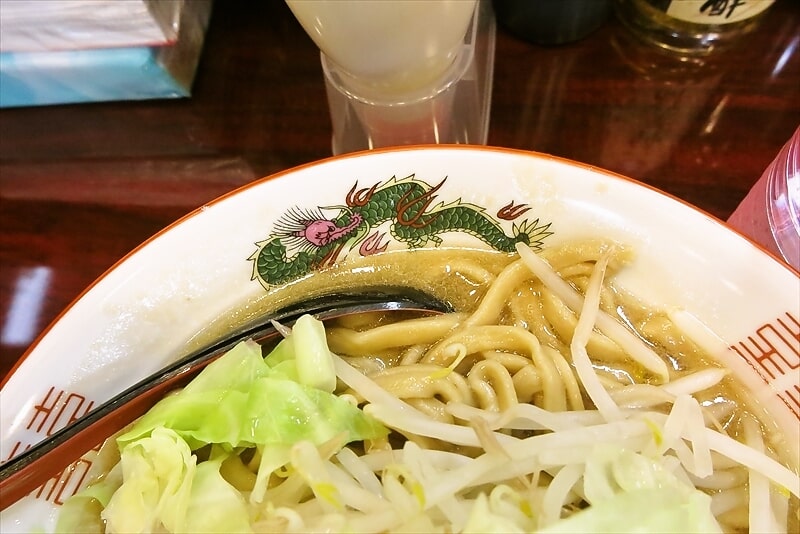 町田駅『極太麺 ぶっ豚（ぶっとん）町田店』大ラーメン3