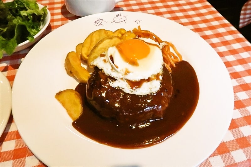 松本市『レストラン どんぐり』目玉焼きのせハンバーグランチ2