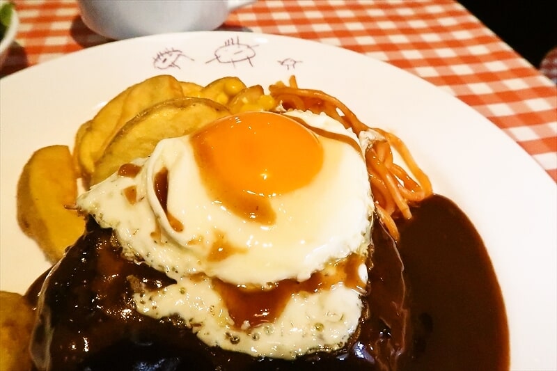 松本市『レストラン どんぐり』目玉焼きのせハンバーグランチ7