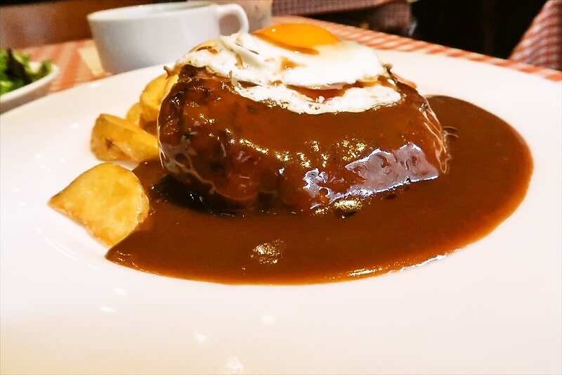 松本市『レストラン どんぐり』目玉焼きのせハンバーグランチ9
