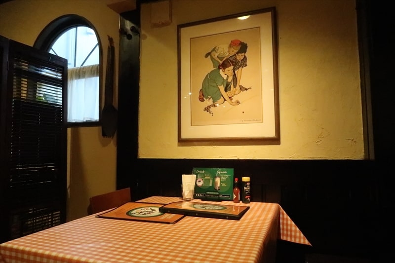 松本市『レストラン どんぐり』店内写真