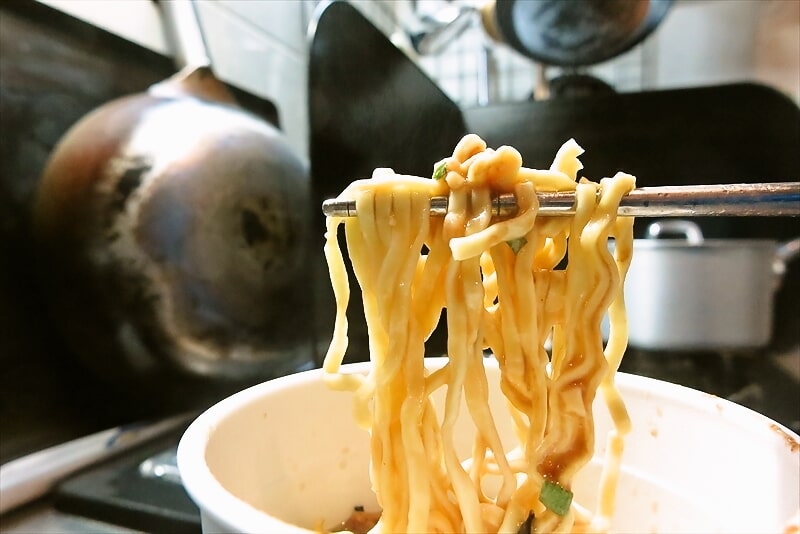 『ファミリーマート』マルちゃん うまいヨゆうちゃんラーメン どっ豚骨カップ麺12