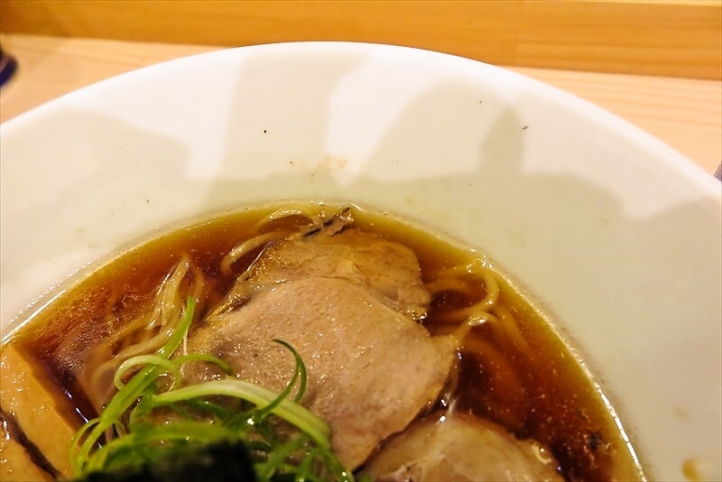 小田急相模原駅『ラーメンLab ろじっく』醤油ラーメン5