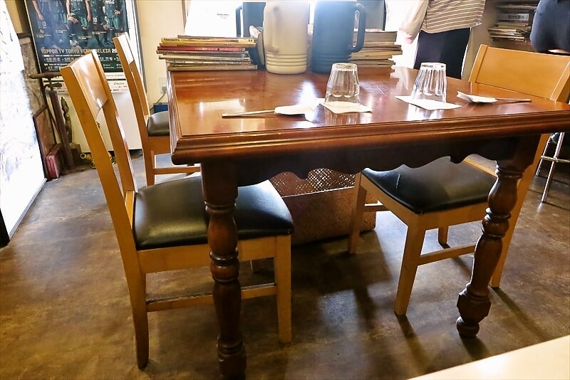 相模原市『カレーの店 マボロシ』店内写真1