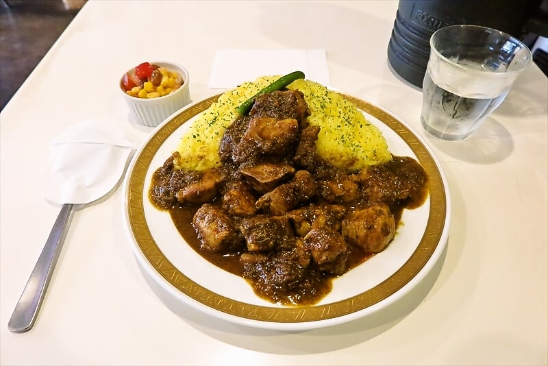 相模原市『カレーの店 マボロシ』ポークカレー大盛り1