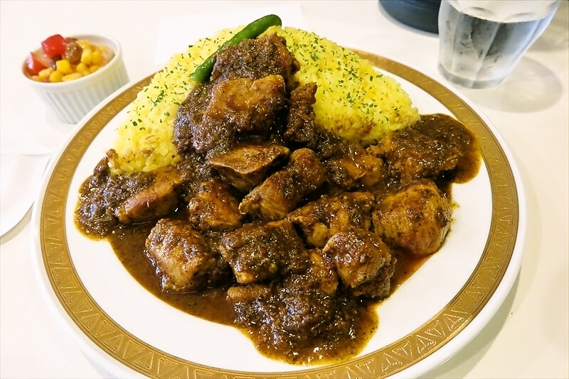 相模原市『カレーの店 マボロシ』ポークカレー大盛り2