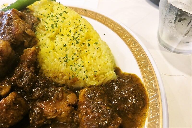 相模原市『カレーの店 マボロシ』ポークカレー大盛り5