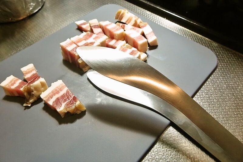 トング