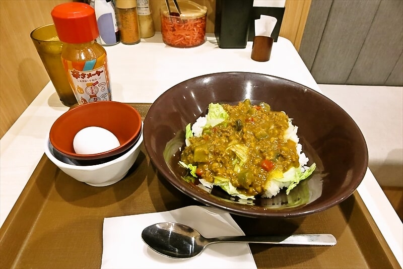 2025年5月『すき家』スパイシーキーマカレー丼1