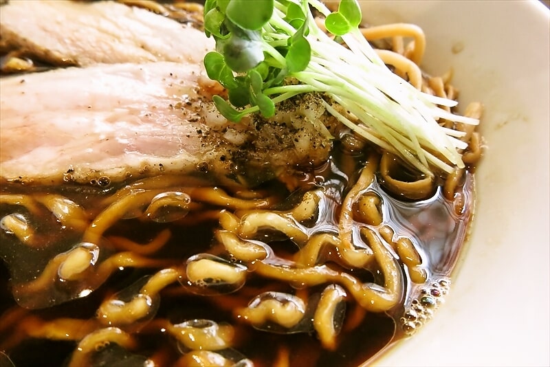 2025年相模原市城山『中華そば安至（やすし）』漆黒ラーメン4