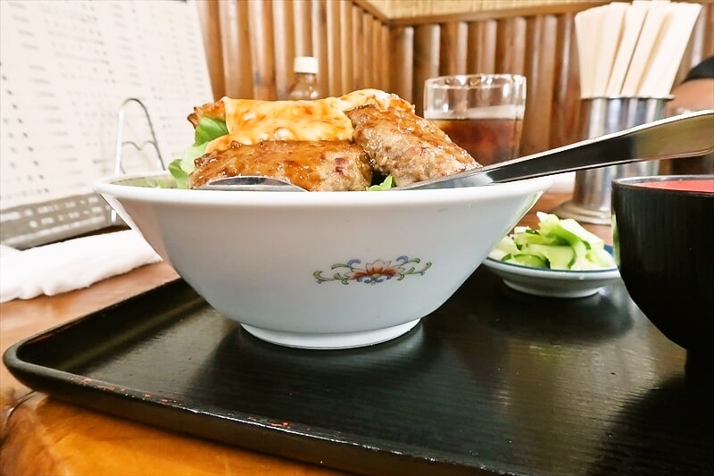 群馬県伊勢崎市『赤城食堂』特盛ハンバーグ丼6