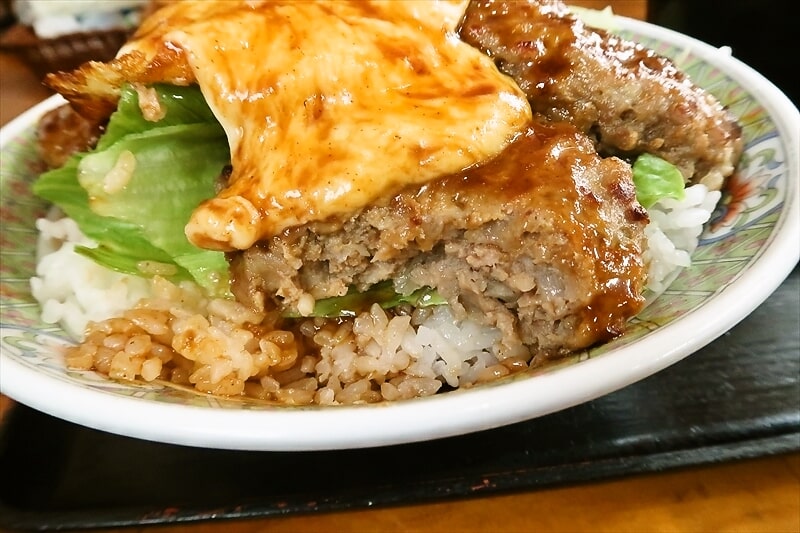 群馬県伊勢崎市『赤城食堂』特盛ハンバーグ丼11