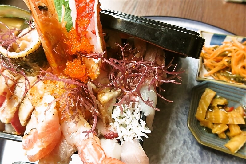 町田市『和ダイニング知龍（ちりゅう）』まんぷく定食海鮮重3