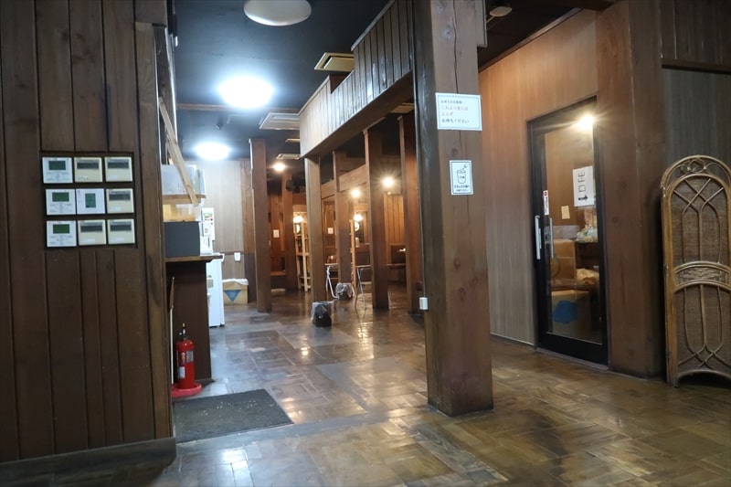 栃木県佐野市『青竹手打ち佐野ラーメン 永華（えいか）』店内写真