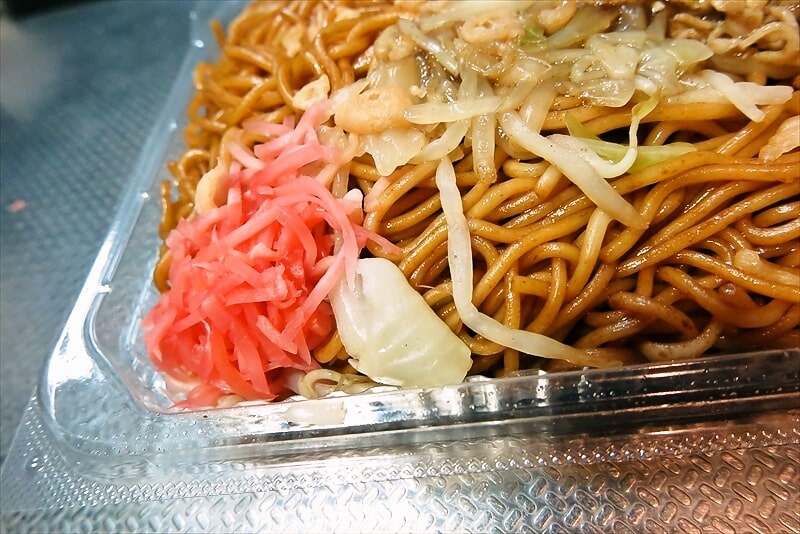 2025年6月『ローソン』創業祭 盛りすぎチャレンジ 麺50%増量 ソース焼そば8