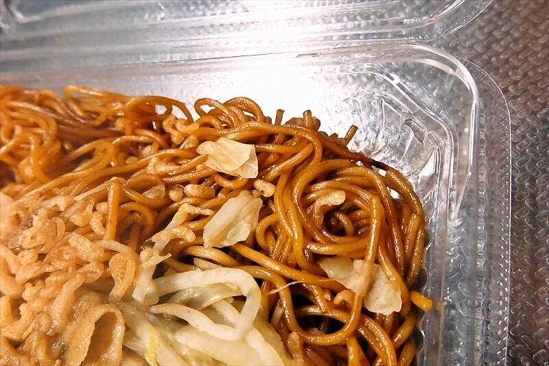 2025年6月『ローソン』創業祭 盛りすぎチャレンジ 麺50%増量 ソース焼そば10