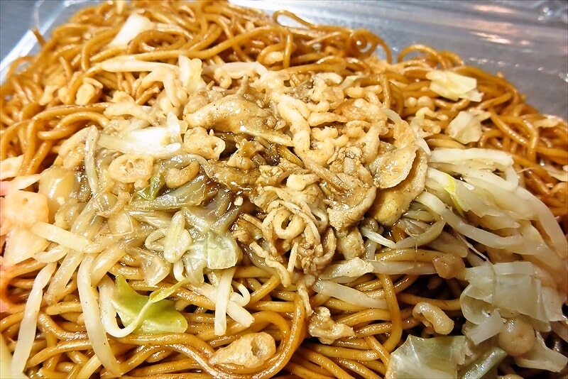 2025年6月『ローソン』創業祭 盛りすぎチャレンジ 麺50%増量 ソース焼そば12