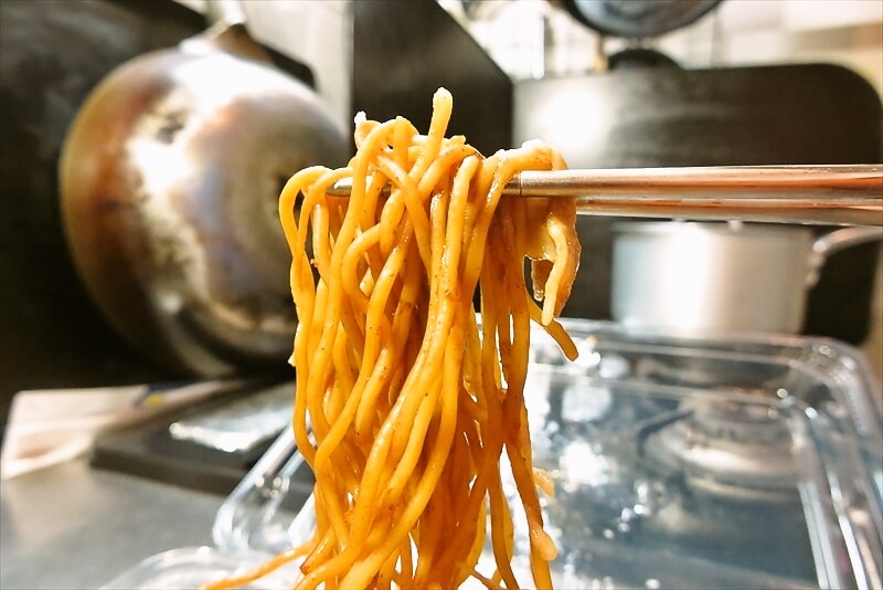 2025年6月『ローソン』創業祭 盛りすぎチャレンジ 麺50%増量 ソース焼そば13