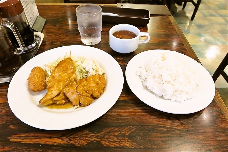 町田市町田駅『グリルママ』若鶏生姜焼きランチ2