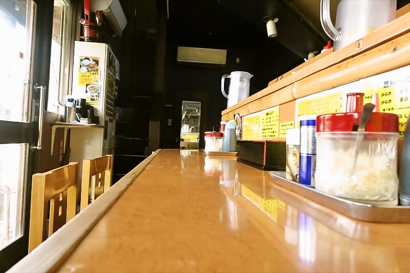 町田市『立川マシマシ ロイヤルスープ』店内写真