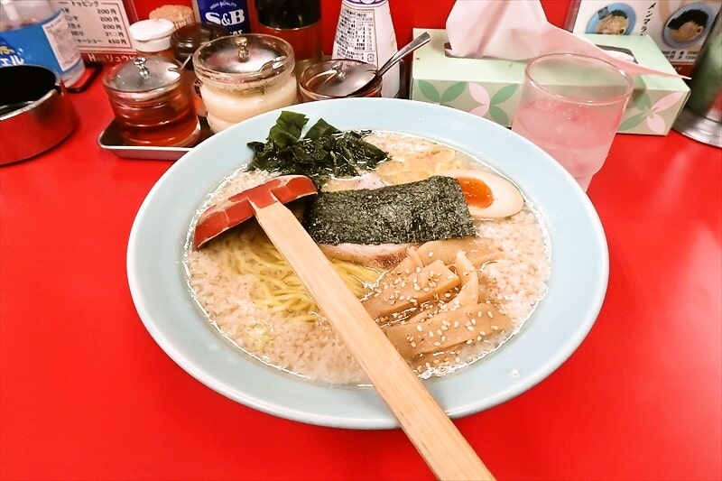 西川口駅『ラーメンハウス リュウビ西川口店』ラーメン1