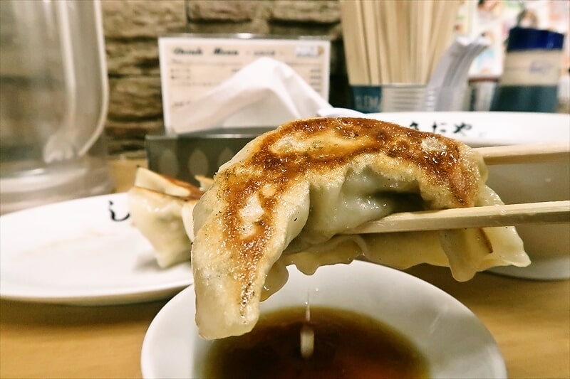佐野市『手打ちらーめん しまだや』手作り餃子6