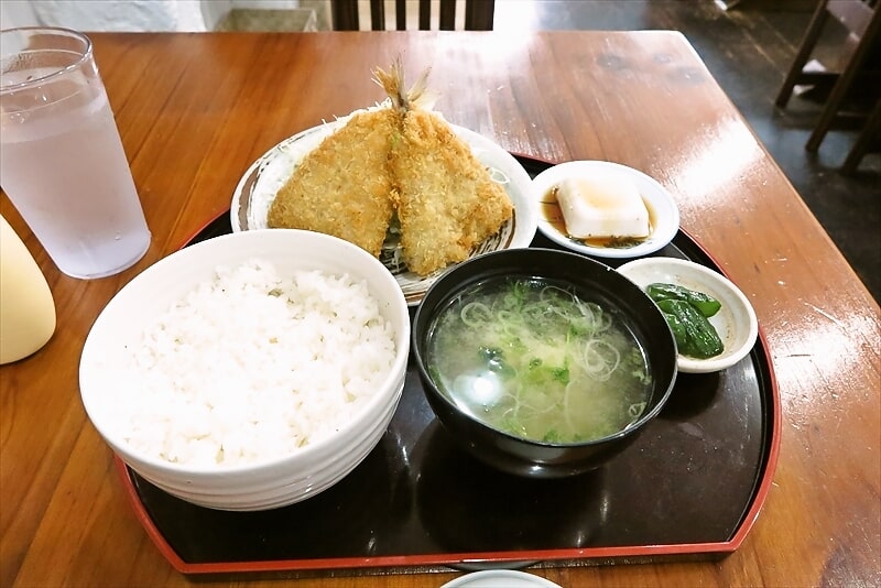 相模原市淵野辺『呑み喰い処 まさ』アジフライ定食1