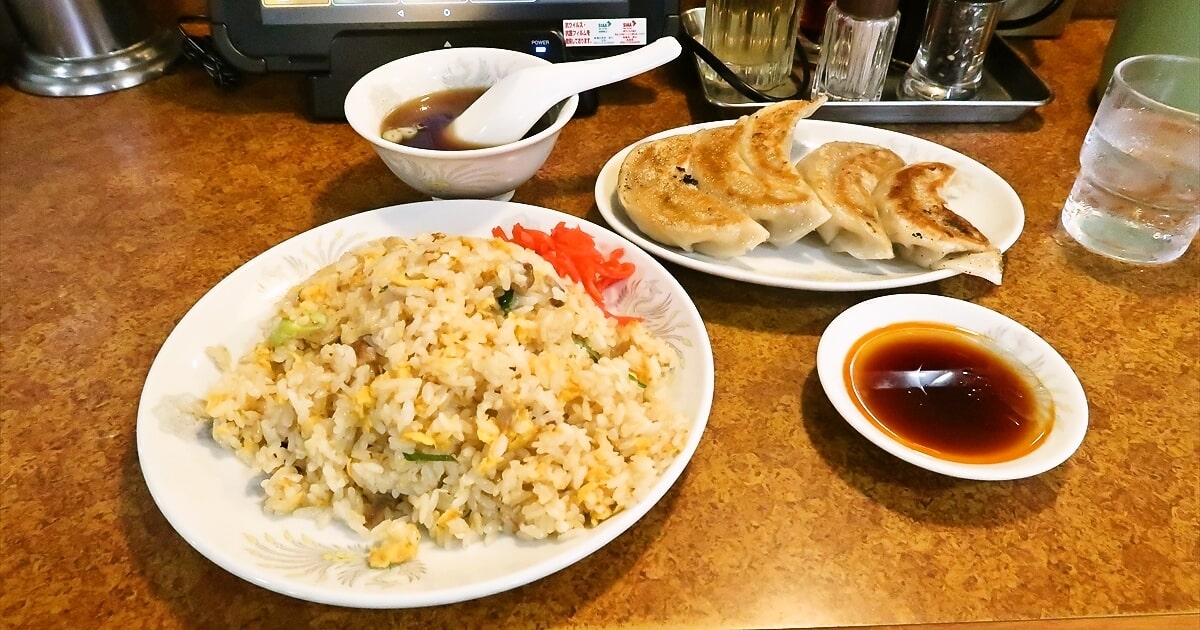 『珍来総本店直営 八潮ドライブイン店』ニンニクチャーハンサムネイル