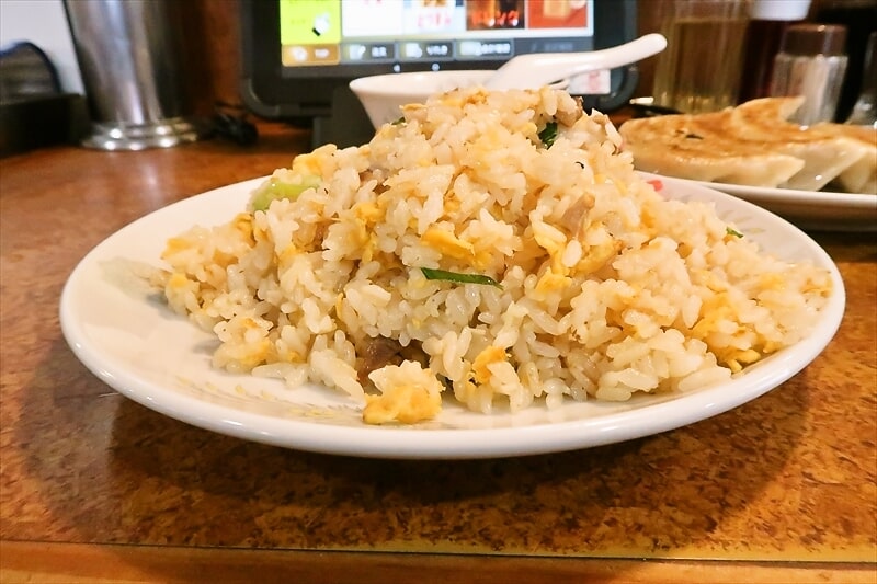 『珍来総本店直営 八潮ドライブイン店』ニンニクチャーハン4