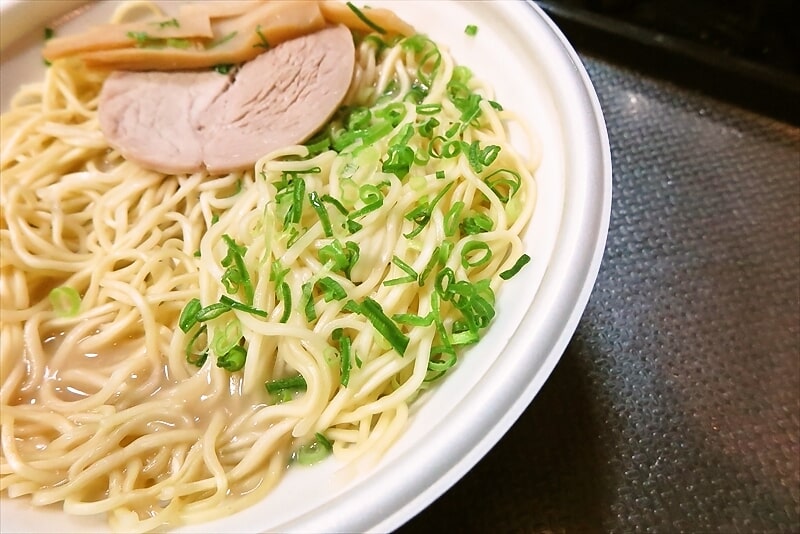 2025年『ローソン』天下一品こってりラーメン9