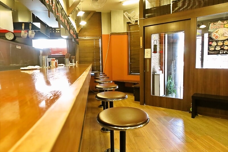 相模原市『北海道らーめん おやじ本店』店内写真