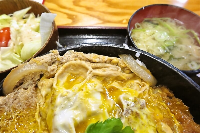 八王子市『そば処 長岡屋（ながおかや）』カツ丼大盛り9