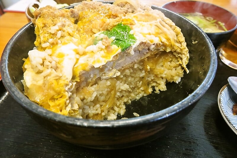 八王子市『そば処 長岡屋（ながおかや）』カツ丼大盛り14