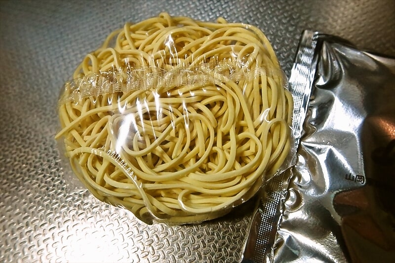 2025年『山岡家』即席ラーメン特製味噌（乾麺）7