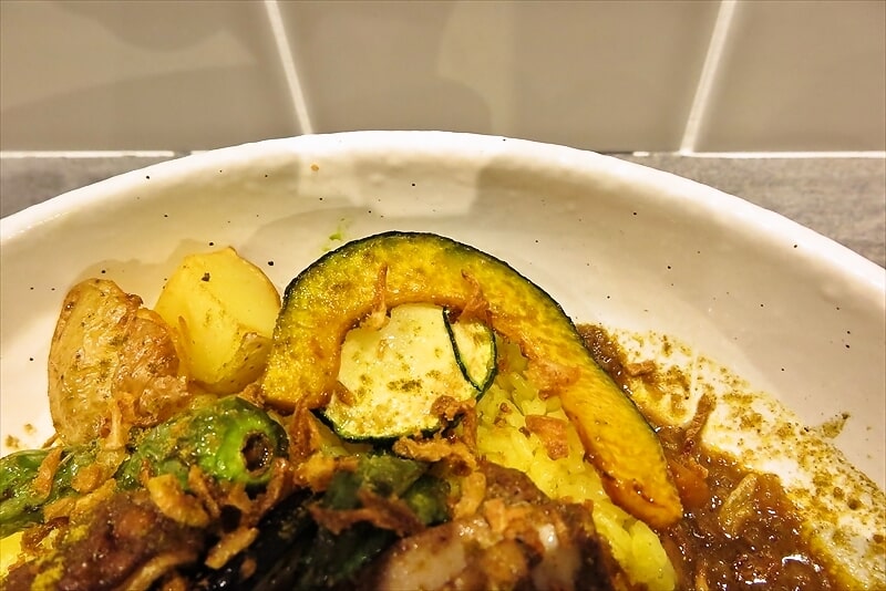 相模原市『かれー屋 あじん(Ajin)』デラックス(辛口)スパイスあじんカレー4