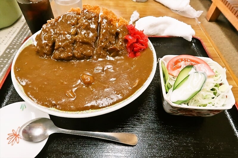 伊勢崎市デカ盛りの店『赤城食堂』カツカレー大盛り1