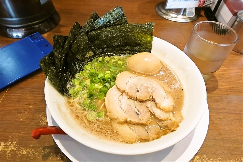 2025年『九州釜炊きとんこつ ばってんラーメン町田店』ばってん盛りラーメン2
