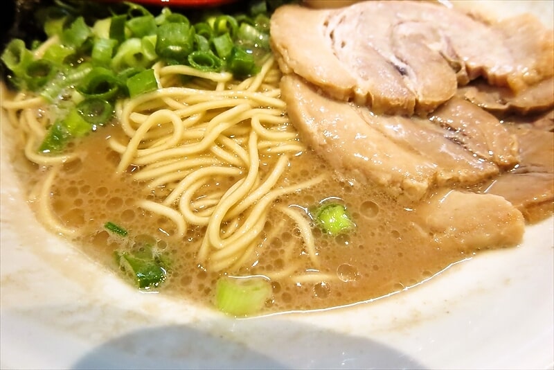 2025年『九州釜炊きとんこつ ばってんラーメン町田店』ばってん盛りラーメン9