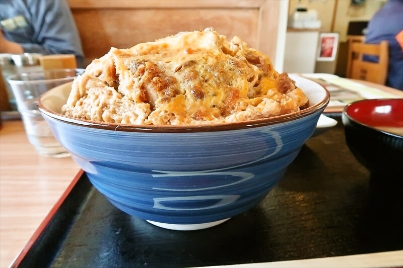 群馬県伊勢崎市『大松食堂(だいまつ)』カツ丼大盛り2