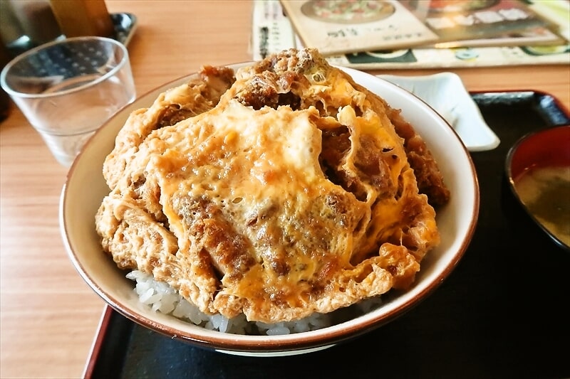 群馬県伊勢崎市『大松食堂(だいまつ)』カツ丼大盛り3