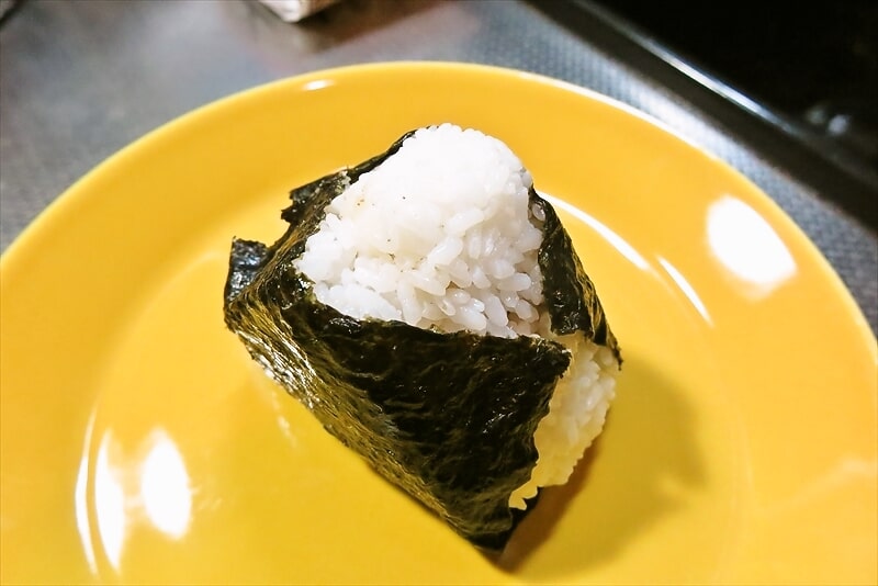 『ファミリーマート』ぼんご監修 肉そぼろ（卵黄ソース）9