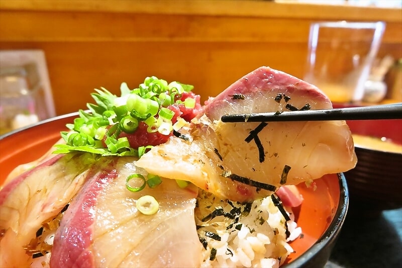 相模原市『割烹 ふく佐屋』ブリの漬丼10